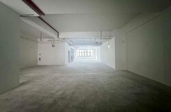 Macpherson Mall (D13), Factory #603299131